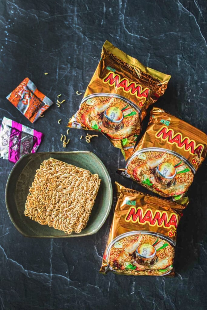 3 packet of mama ramen noodles.