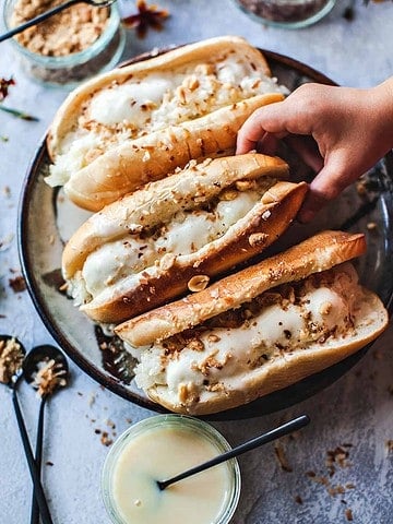 Thai coconut ice cream in hot dog buns.