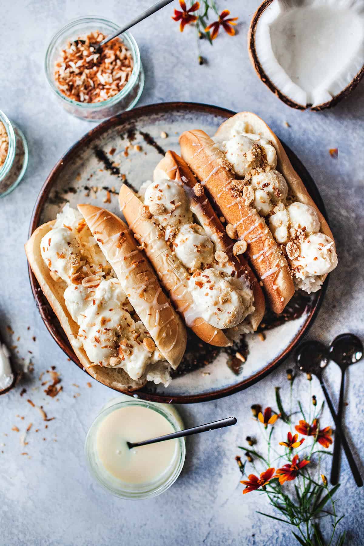 Thai coconut ice cream in hotdog buns.