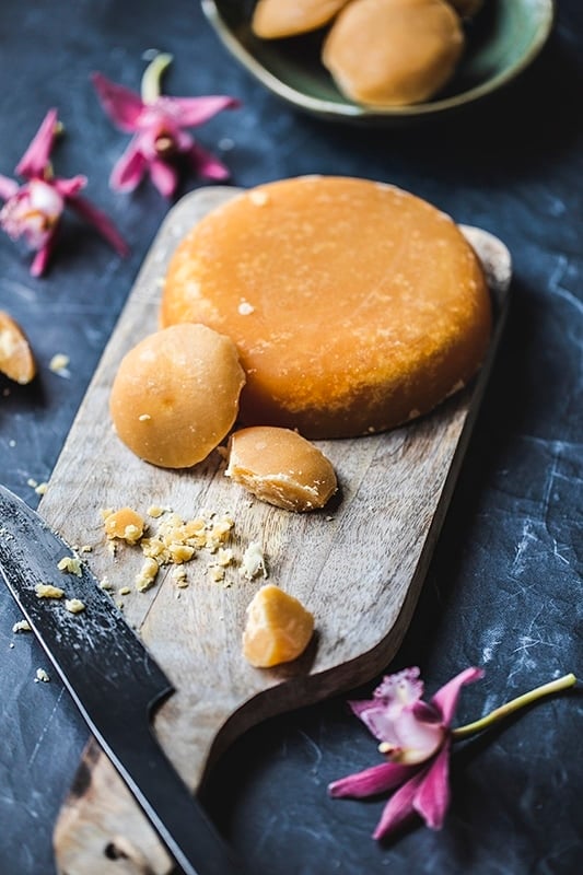 Palm sugar is a very common type of sugar used in Thai cooking. The unique caramel-like flavor and texture of palm sugar make it a delicious addition to add to your pantry for your Thai cooking. Palm sugar comes in many different shapes, sizes, texture, and colors. #palmsugar #whatisplamsugar 