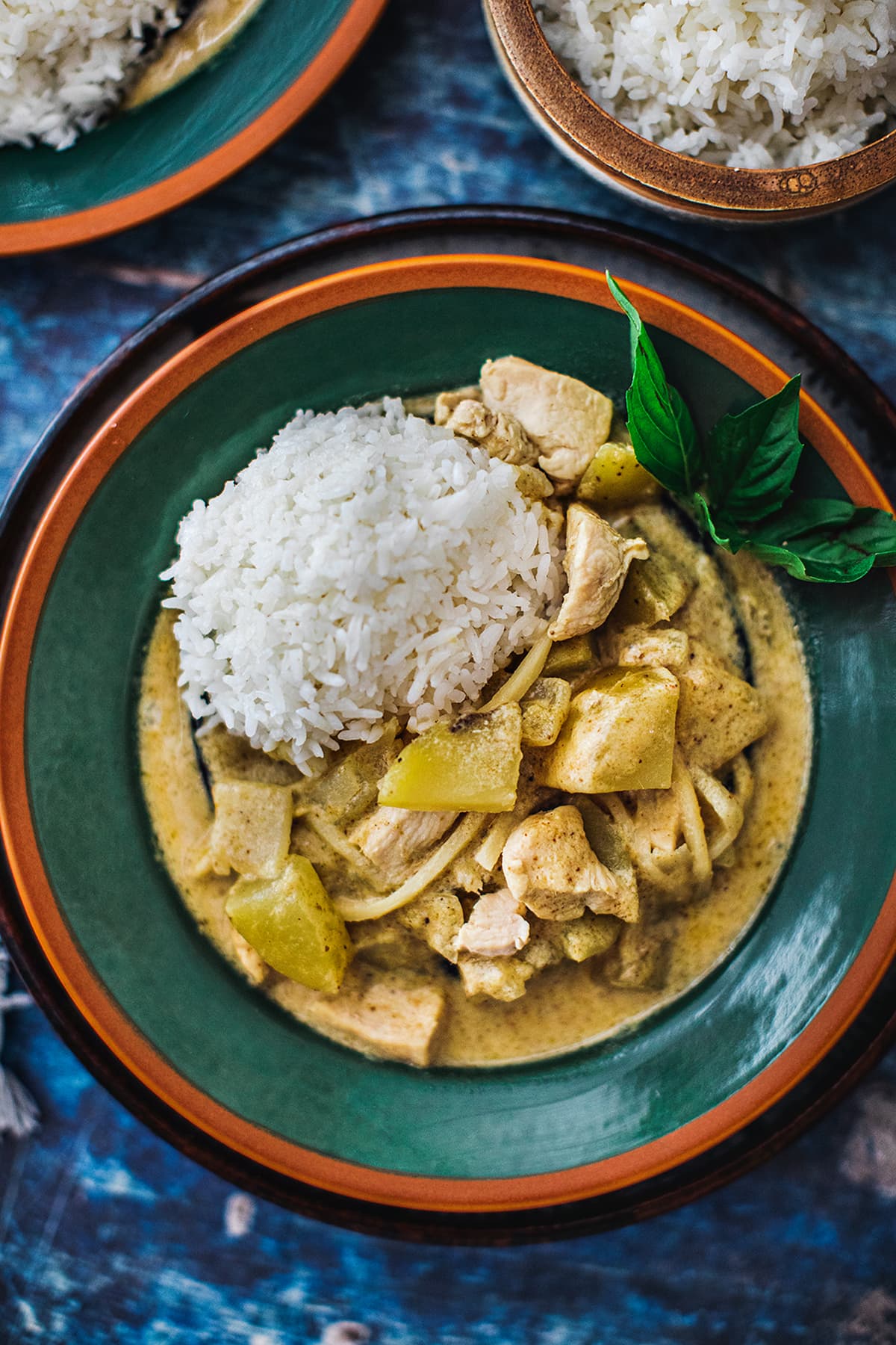 Authentic thai store yellow curry