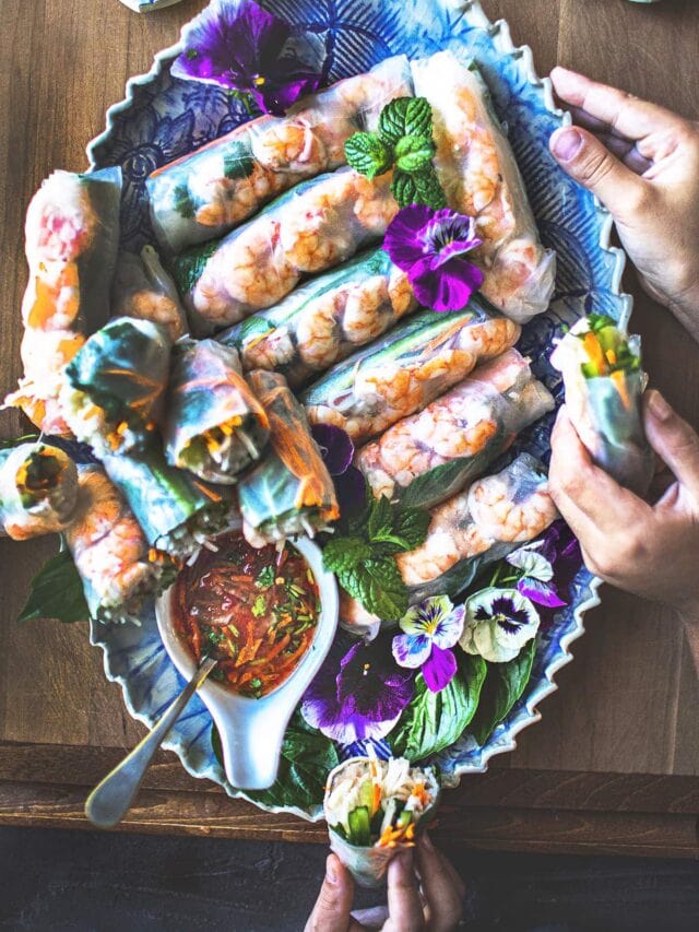Vietnamese Fresh Spring Rolls with Shrimp