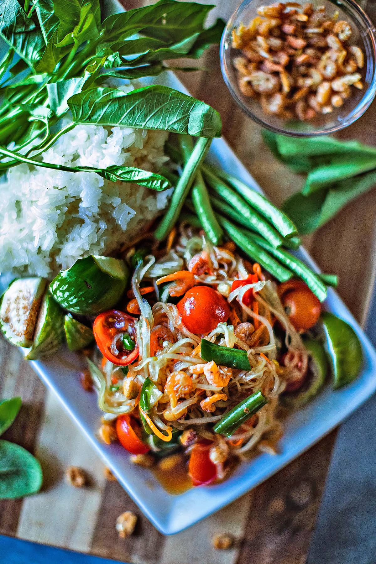 Thai Green Papaya Salad (Som Tum)