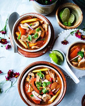 Easy Thai Tom Yum soup with chicken