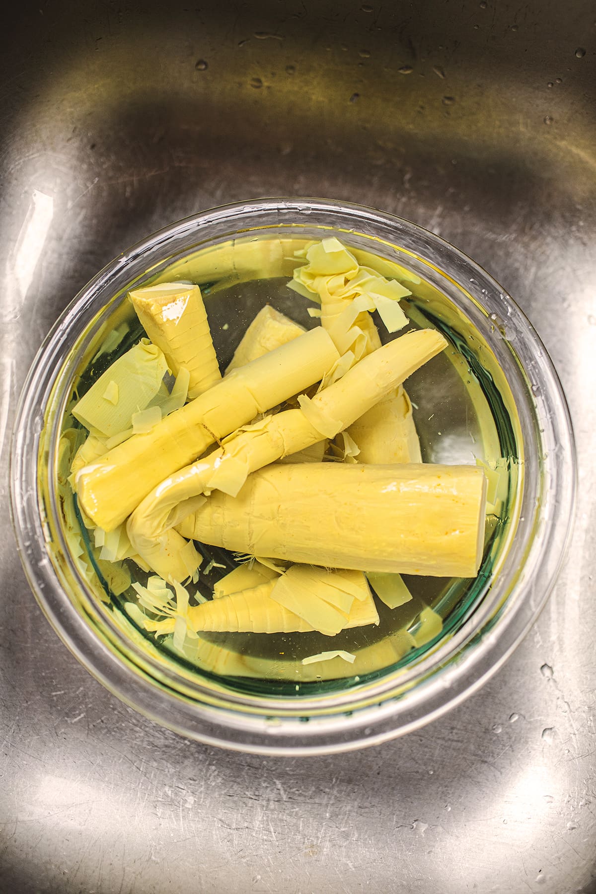 bamboo shoots soaked water in a glass bowl