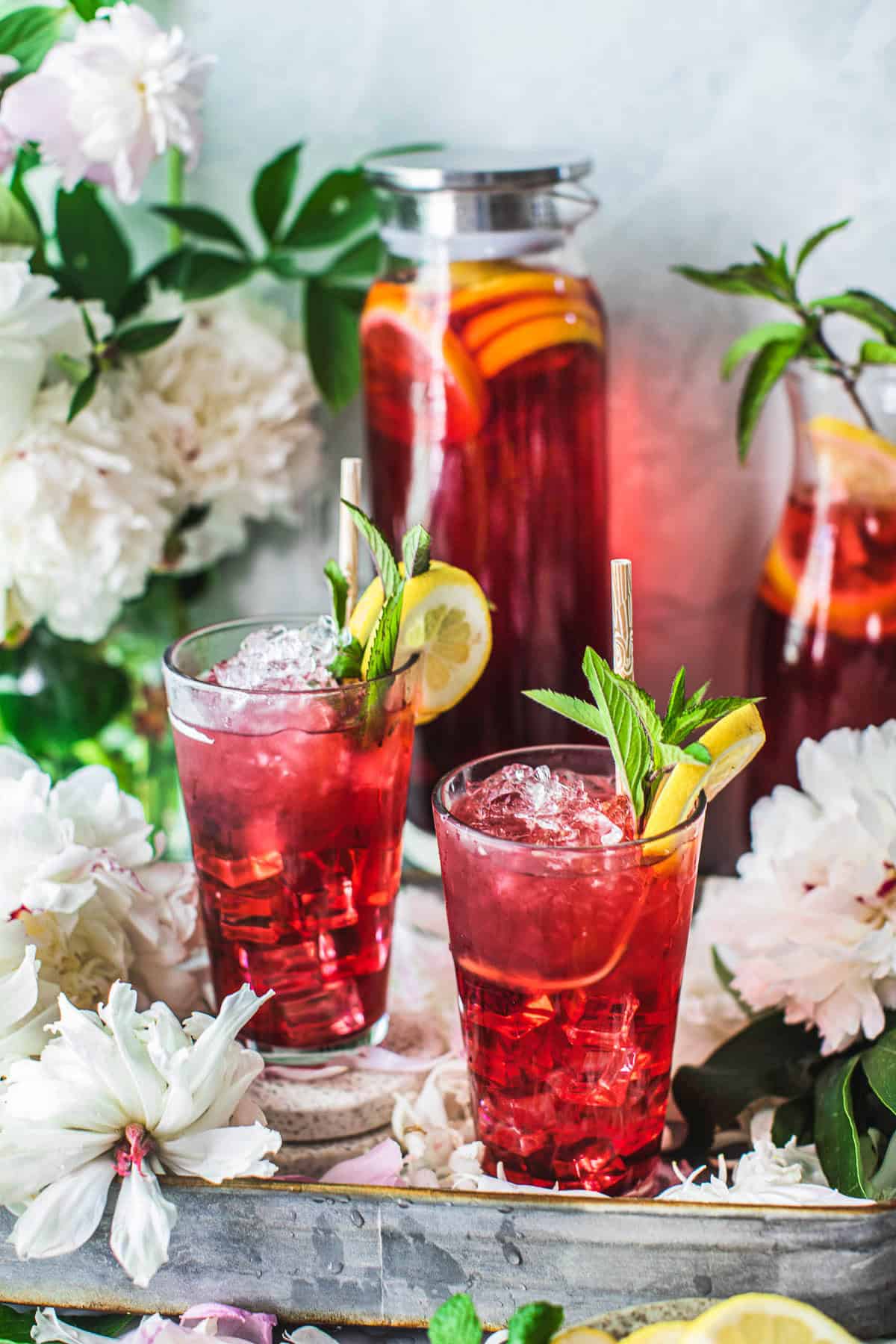 Thai hibiscus tea in glasses on a tray. 