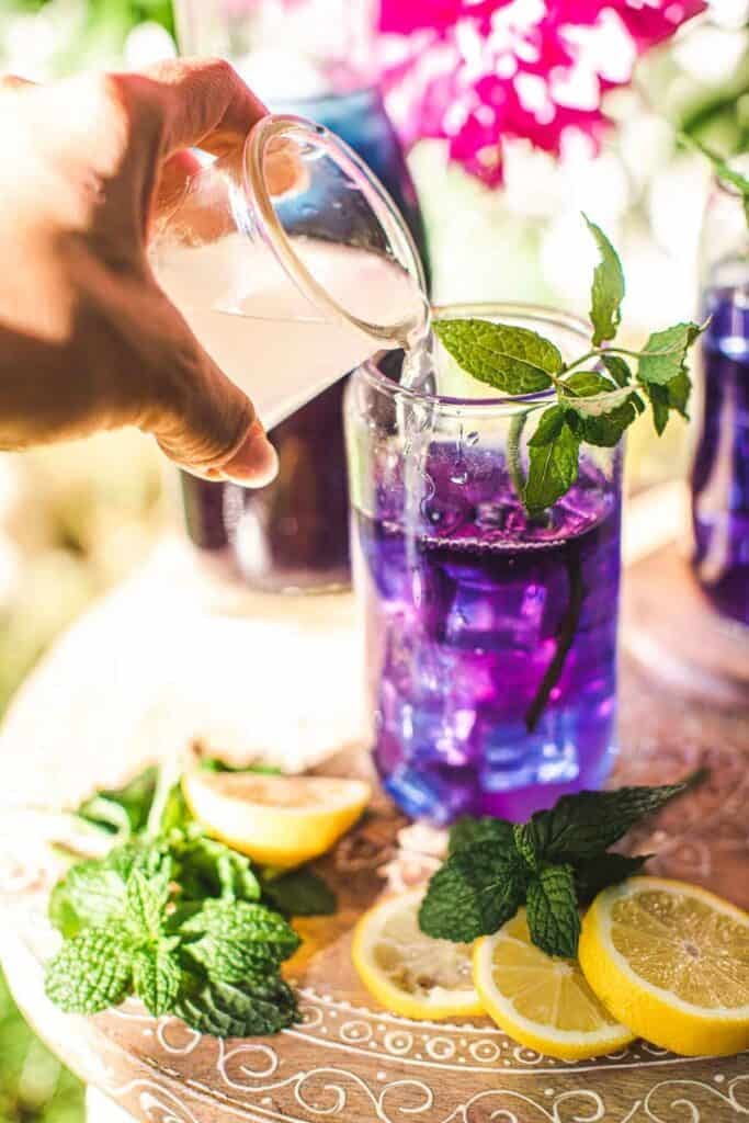 Sparkling Butterfly Pea Flower Tea Lemonade - Cooking with a Wallflower