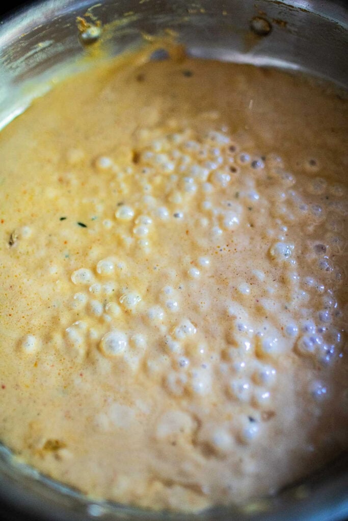 creamy choo chee sauce in a pan