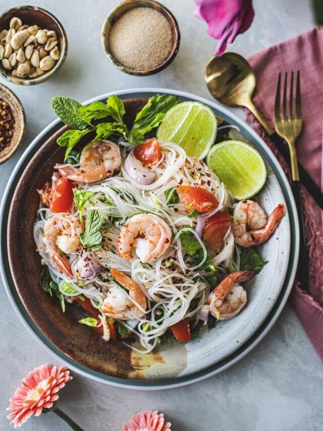 Thai Glass Noodle Salad with Shrimp (Yum Woonsen)