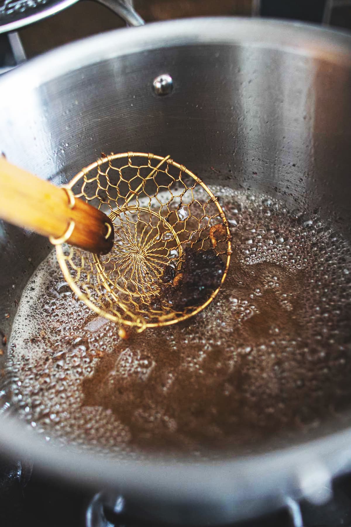 Fried shrimp paste in oil.