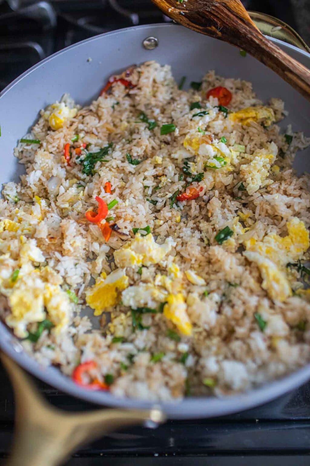Vegetarian Thai Fried Rice Recipe - Simply Suwanee