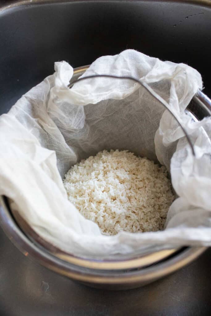 How to Make Thai Sticky Rice in an Instant Pot - Simply Suwanee