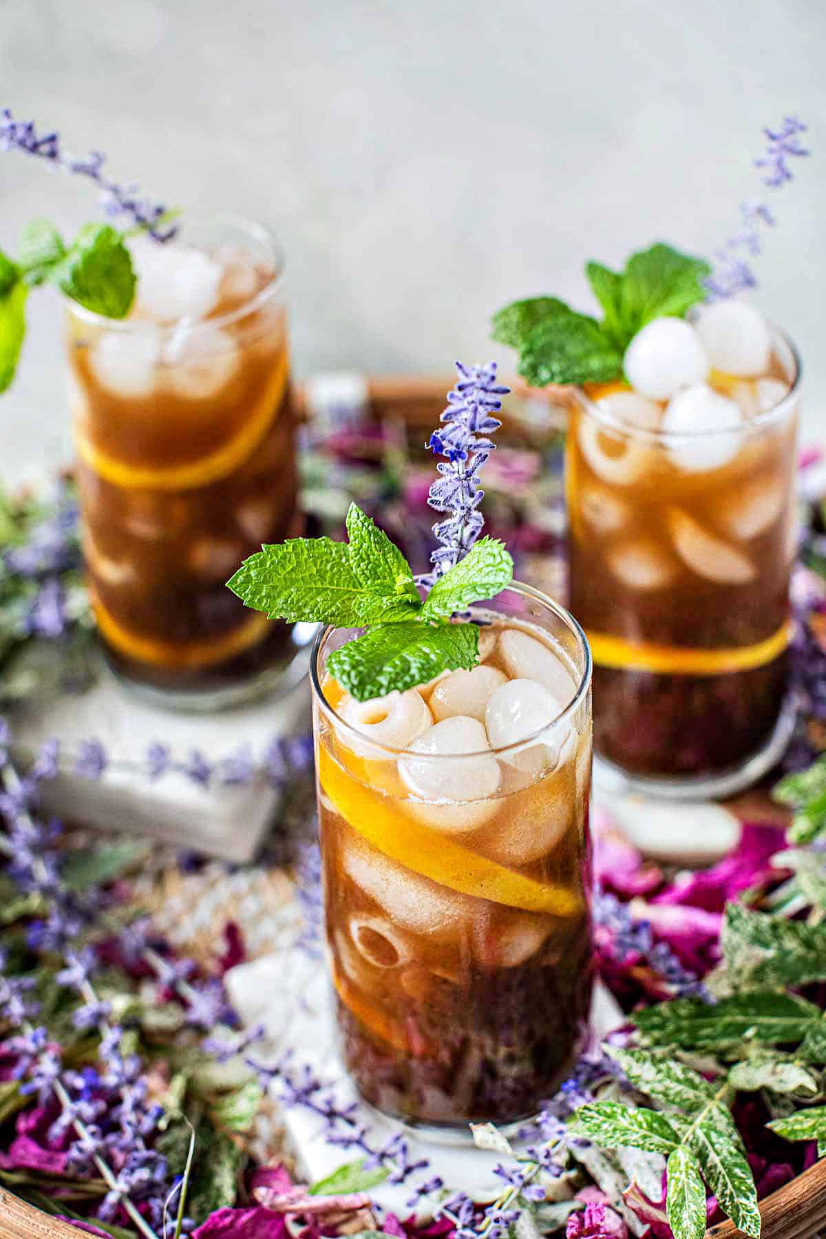 Tamarind tea drinks on a table. 