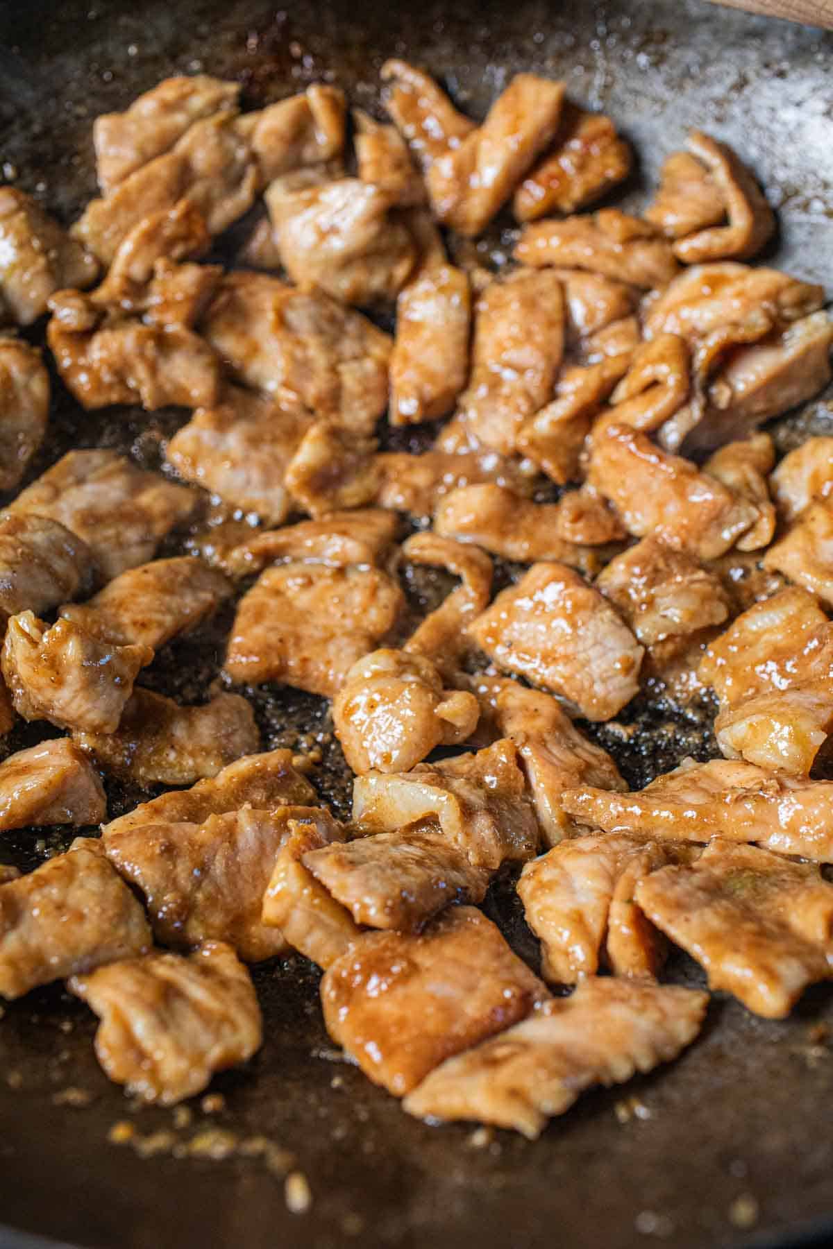 Pork garlic pepper in a wok. 