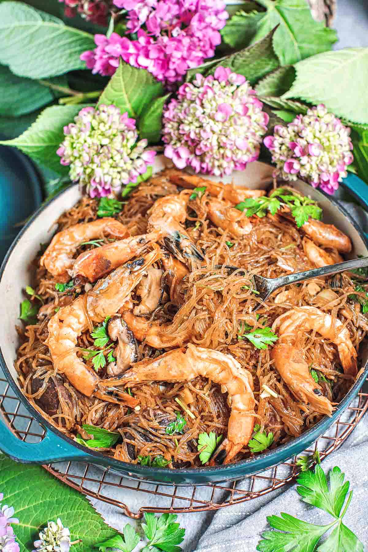 Goong Ob Woonsen (Thai Shrimp and Glass Noodles)