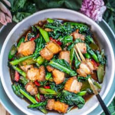Kana Moo Grob (Chinese Broccoli w/ Crispy Pork Belly-image