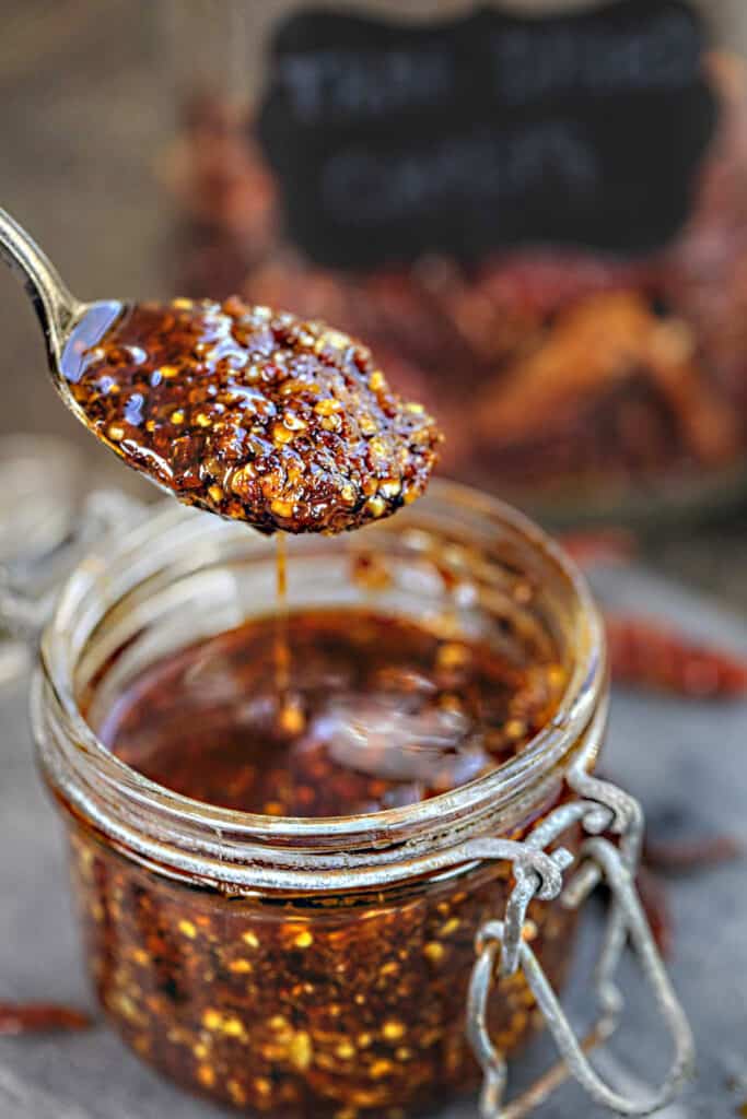 How to Make Thai Chili Oil (Easy Homemade Recipe) Simply Suwanee