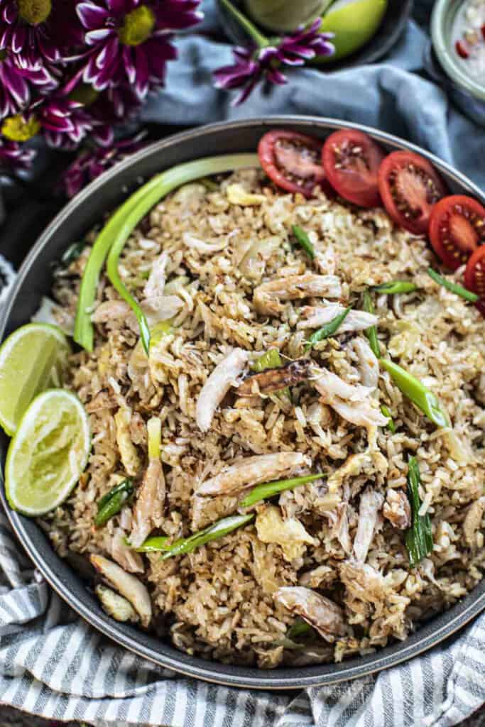 Easy Thai Crab Fried Rice Recipe (Khao Pad Buu) - Simply Suwanee
