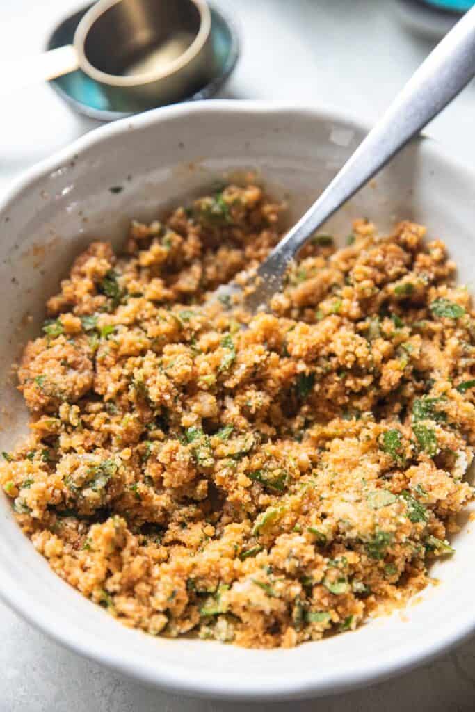 Tom yum paste mixture for roasted acorn squash in a bowl. 