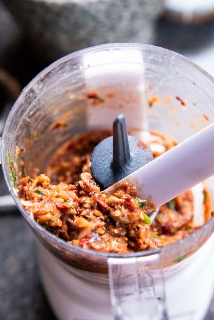 Blended Jeow Bong chili paste in a food processor before adding pork skin.