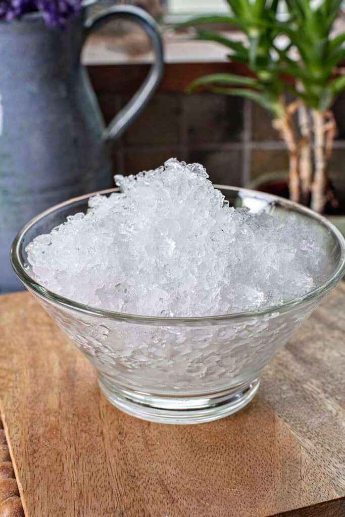 Shaved ice for Nam Khaeng Sai.