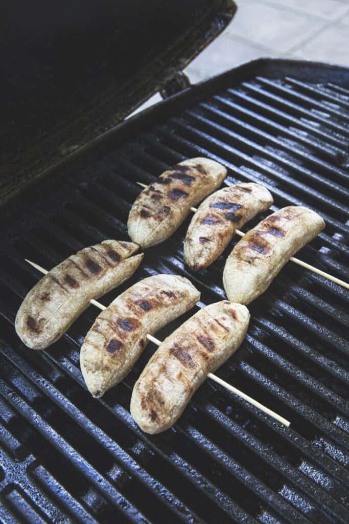 Nam Wa bananas grilling for Thai Kluai Ping.